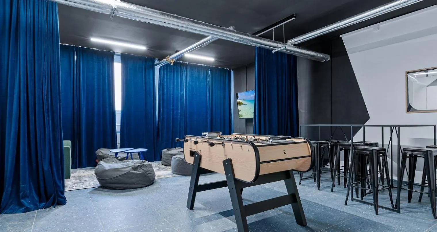 Live-Inn Prague 1 Bdr City View Suite For 1-4 Guests, 20 Mins To Center, Lift, Gym, Reception, Parking, Roof Terrace, Game & Party