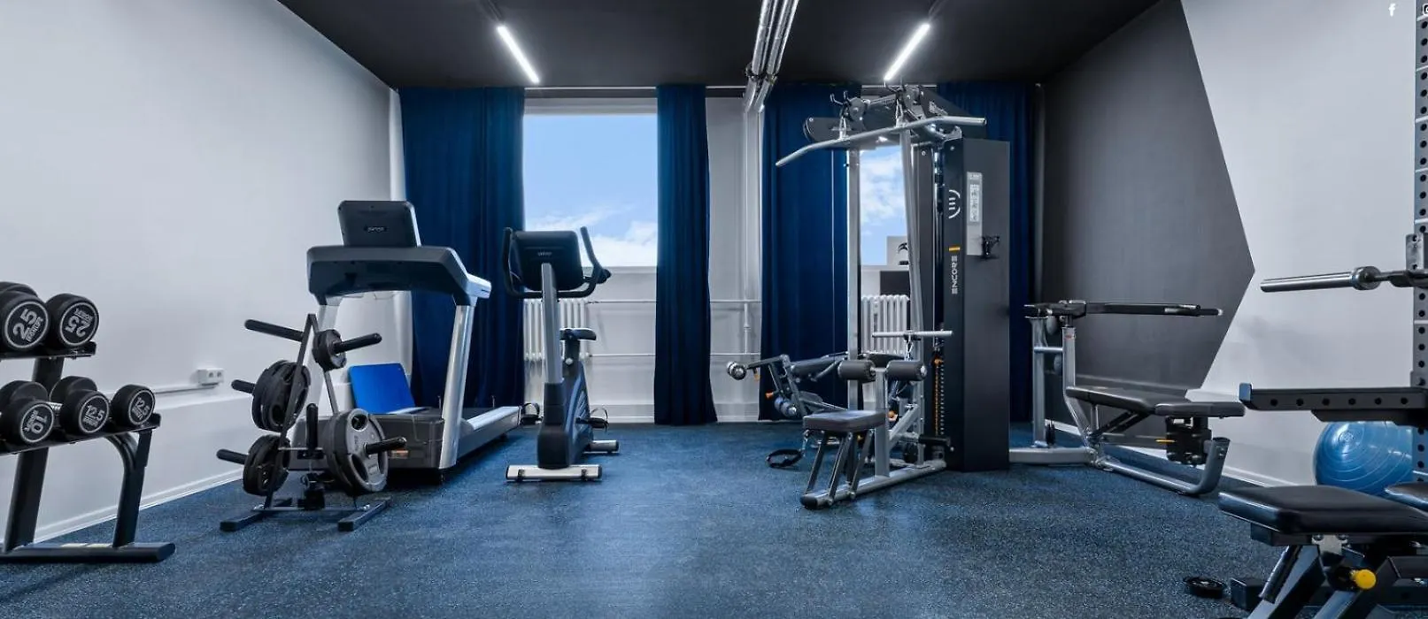 Live-Inn Prague 1 Bdr City View Suite For 1-4 Guests, 20 Mins To Center, Lift, Gym, Reception, Parking, Roof Terrace, Game & Party Czech Republic