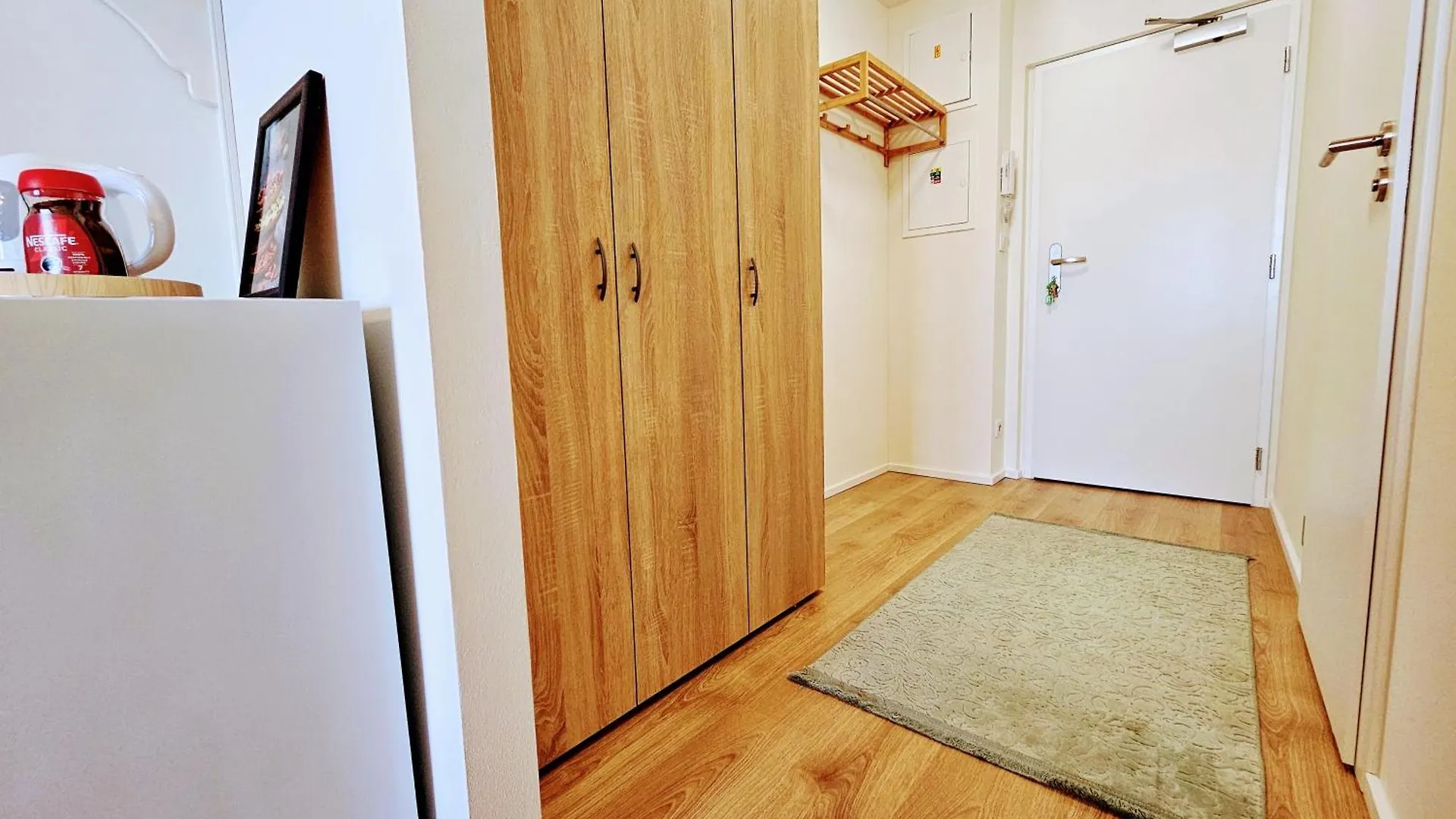 Live-Inn Prague 1 Bdr City View Suite For 1-4 Guests, 20 Mins To Center, Lift, Gym, Reception, Parking, Roof Terrace, Game & Party Apartment