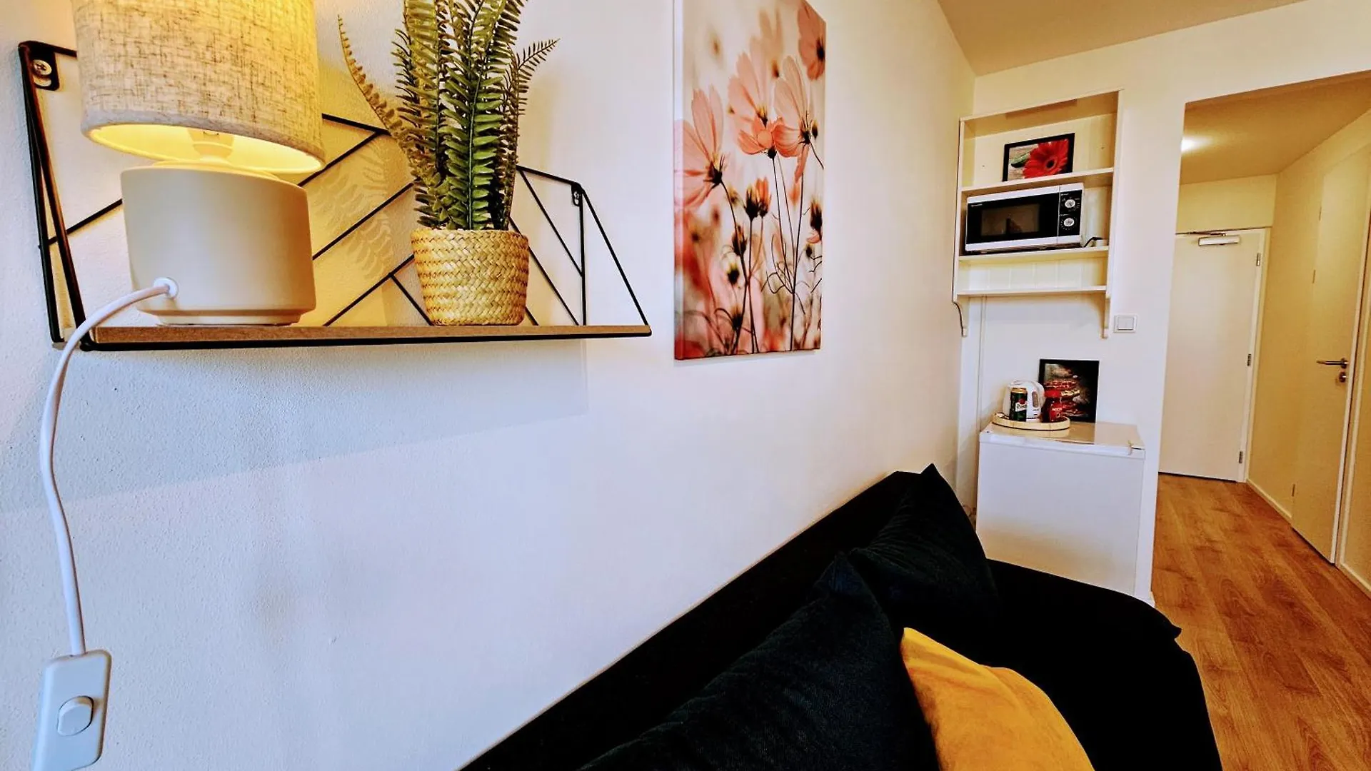 Live-Inn Prague 1 Bdr City View Suite For 1-4 Guests, 20 Mins To Center, Lift, Gym, Reception, Parking, Roof Terrace, Game & Party
